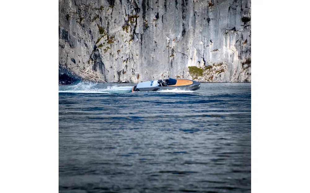 slider 16 Frauscher 797 Spectre