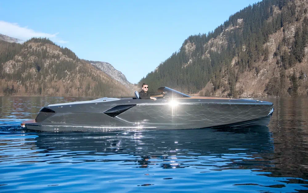 slider 0 Frauscher 797 Spectre