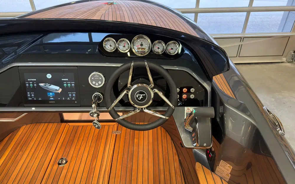 slider 35 Frauscher 797 Spectre