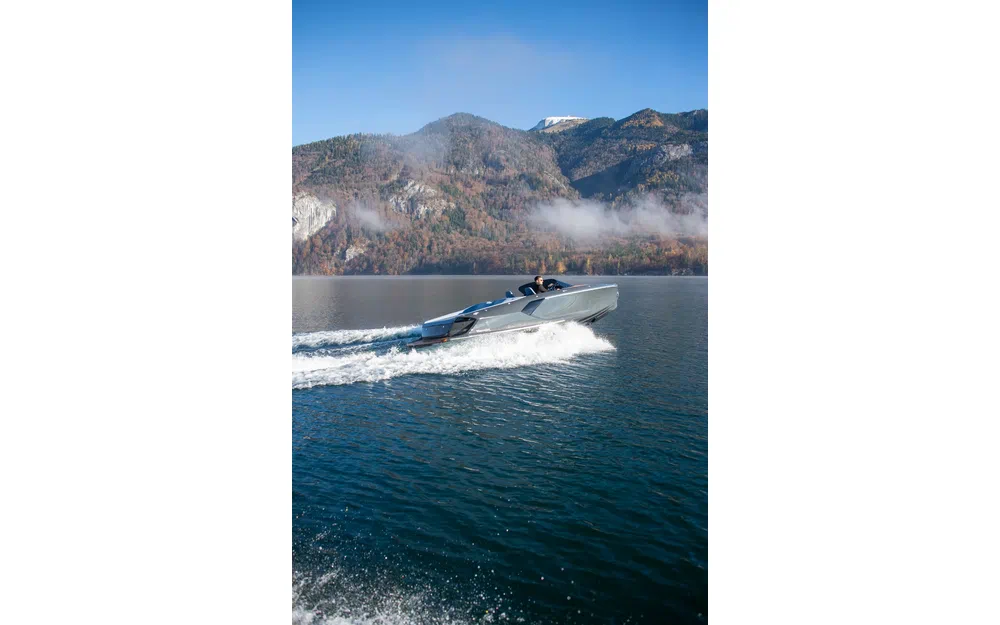 slider 1 Frauscher 797 Spectre