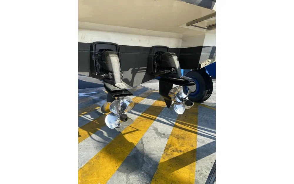 slider 18 Beneteau Grand Turismo GT 38