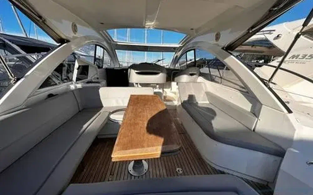 slider 9 Beneteau Grand Turismo GT 38