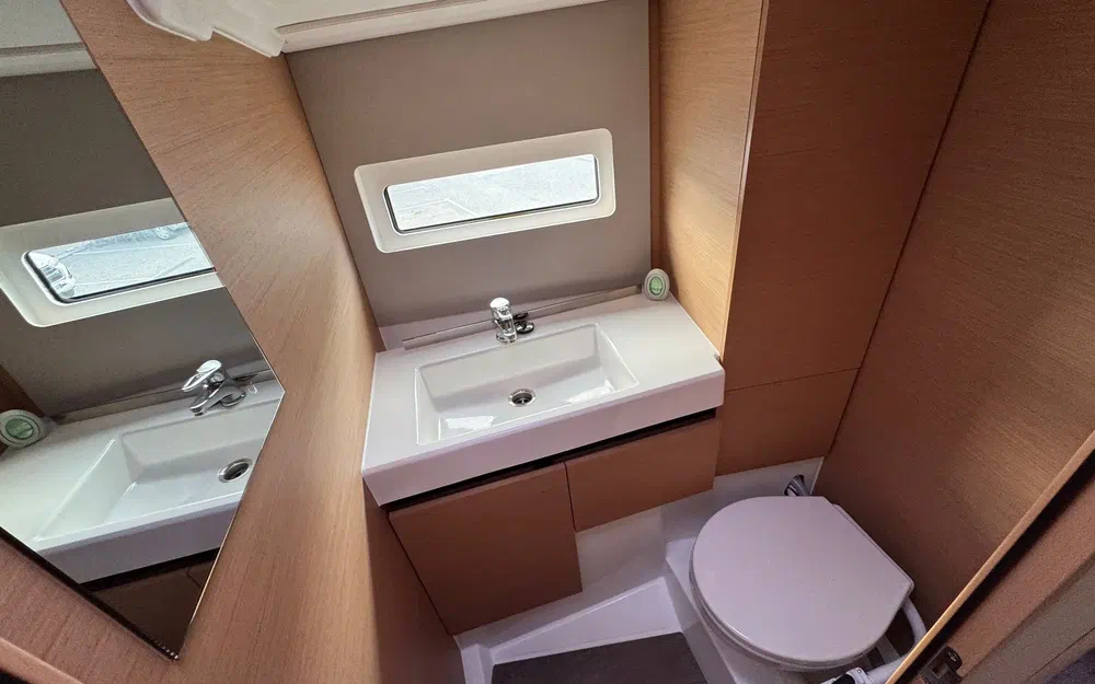 slider 8 Jeanneau Sun Odyssey 490