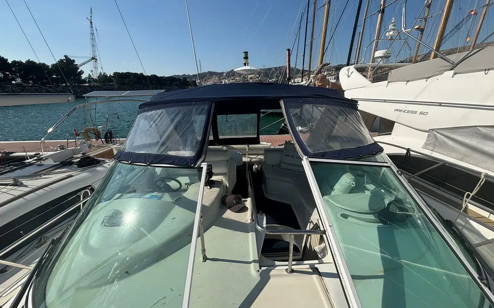 slider 13 Cruisers Yachts 4270 Esprit