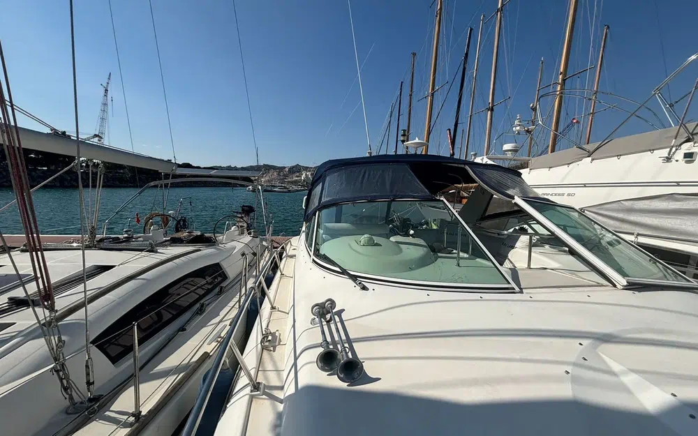 slider 14 Cruisers Yachts 4270 Esprit