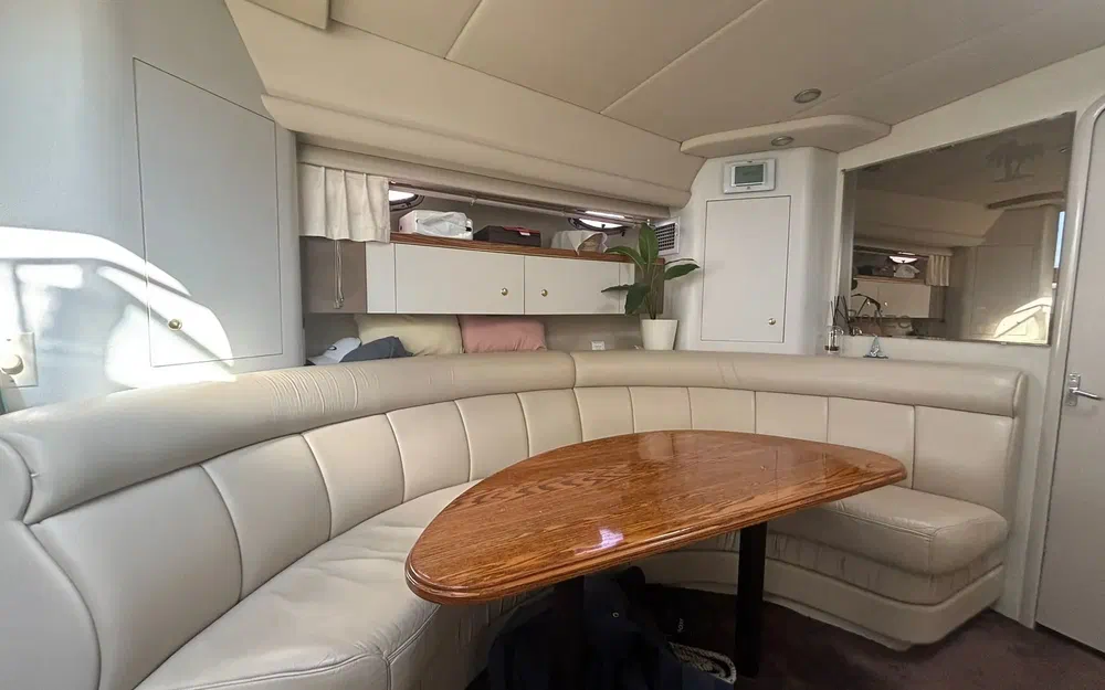 slider 18 Cruisers Yachts 4270 Esprit