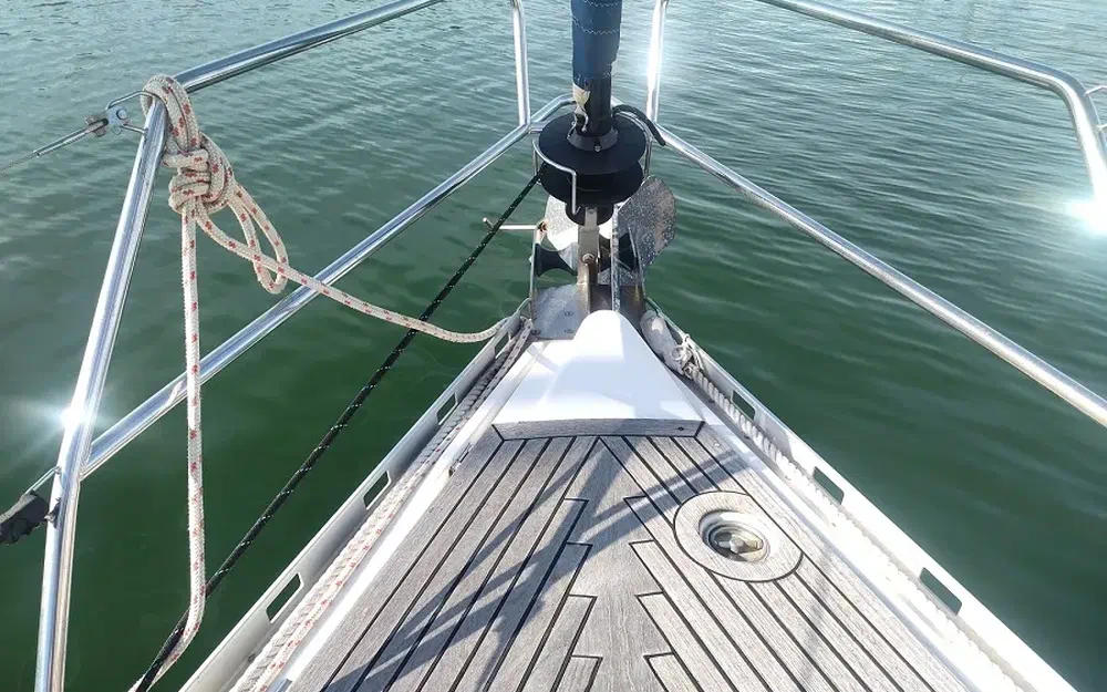 slider 10 Dufour 38 Classic