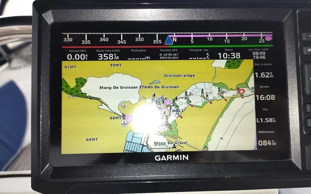 slider 22 Dufour 38 Classic