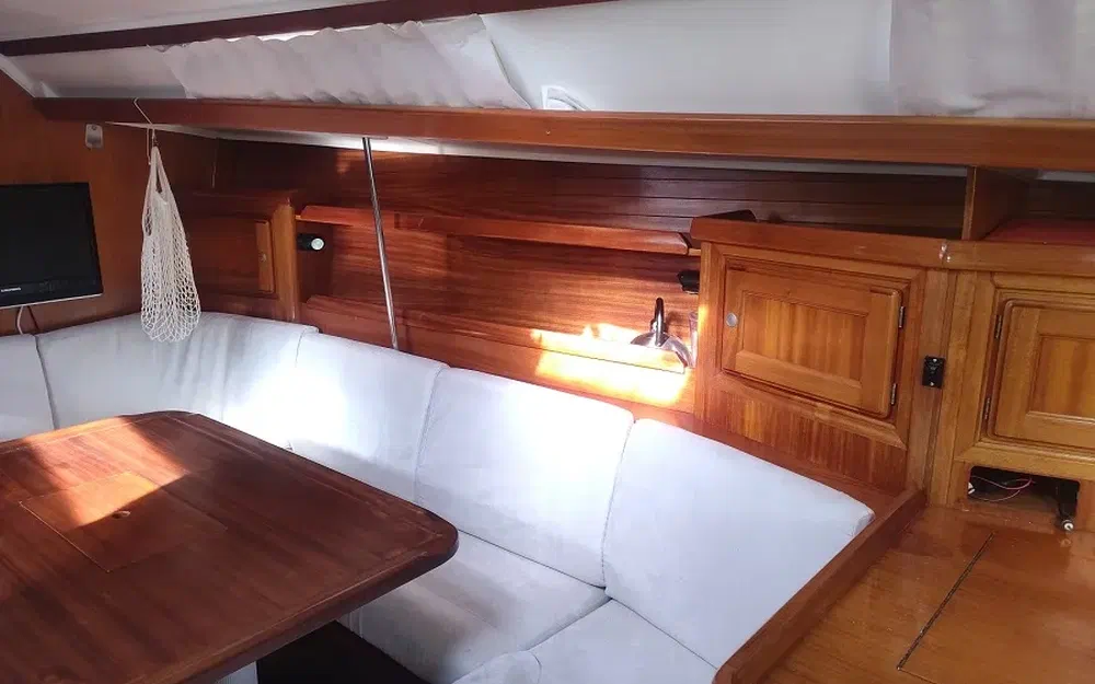 slider 32 Dufour 38 Classic