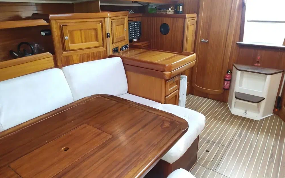 slider 33 Dufour 38 Classic