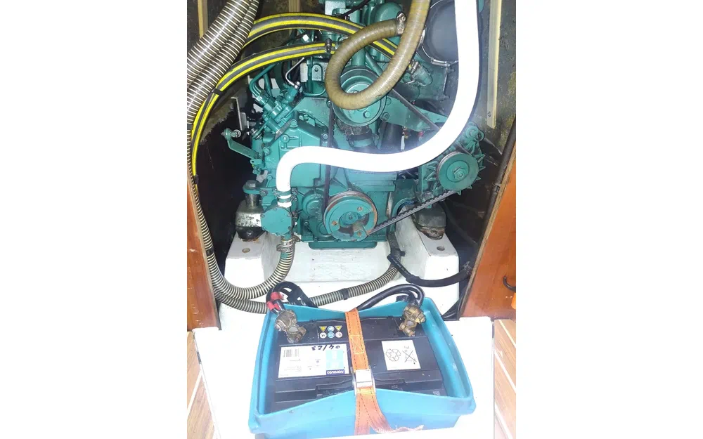 slider 51 Dufour 38 Classic