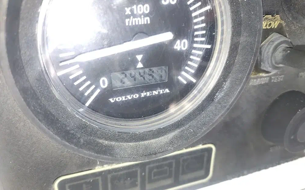 slider 53 Dufour 38 Classic