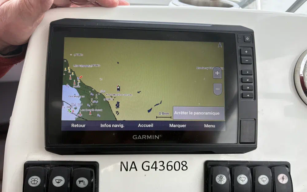 slider 3 Beneteau Antares 6 OB