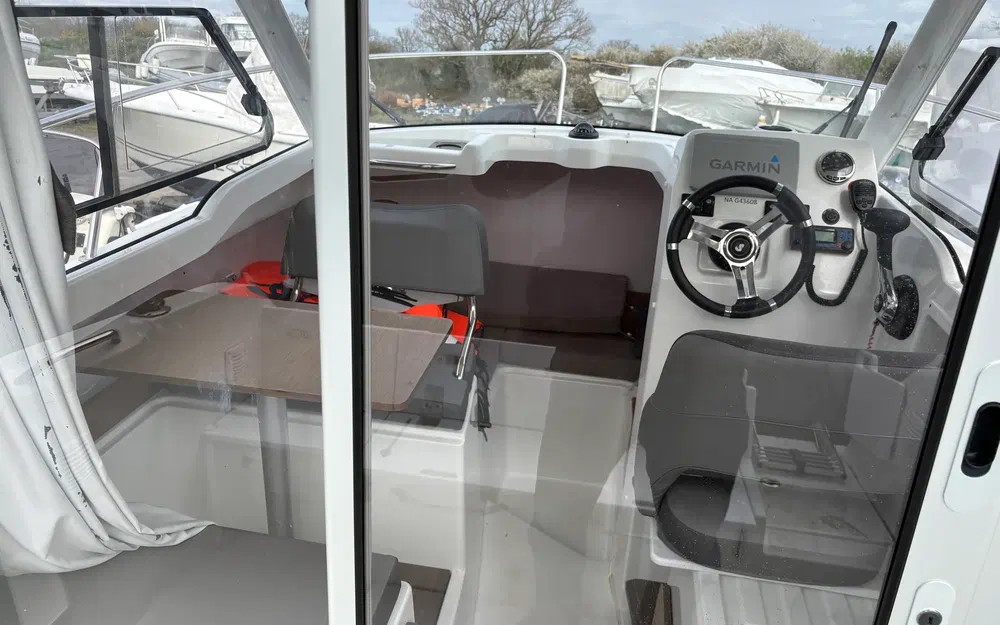 slider 5 Beneteau Antares 6 OB