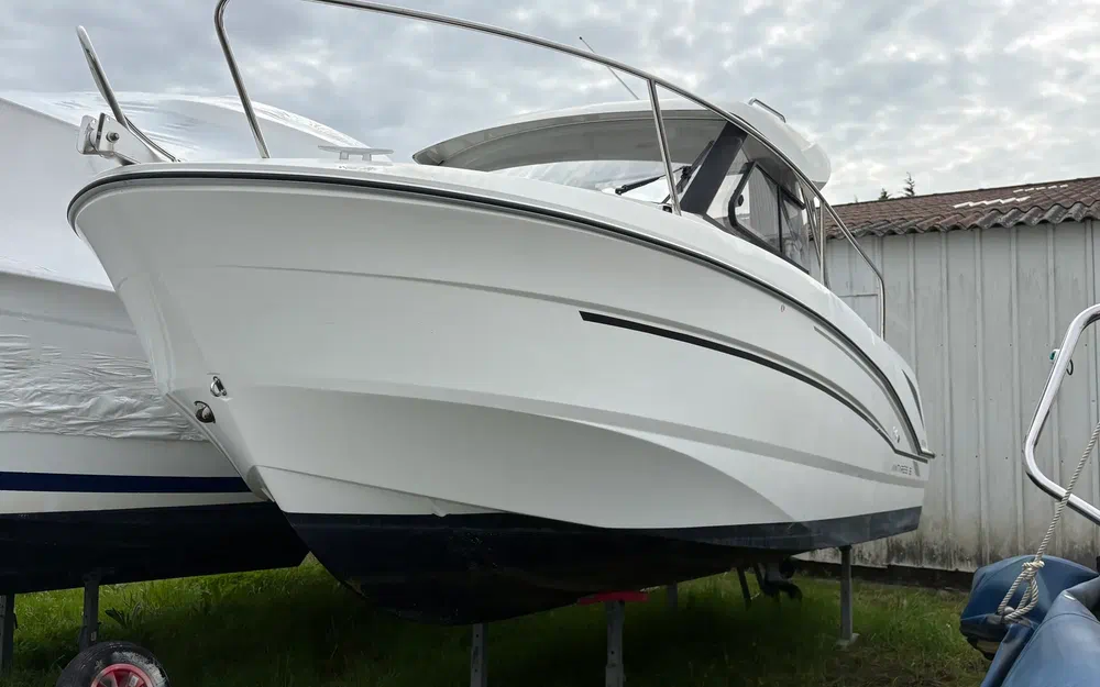 slider 6 Beneteau Antares 6 OB