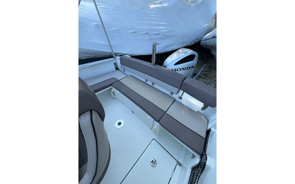 slider 12 Jeanneau Cap Camarat 6.5 WA Serie 2