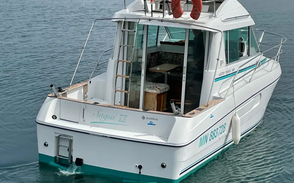 slider 2 Jeanneau Merry Fisher 800 Fly