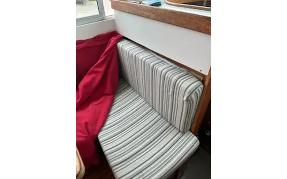 slider 4 Jeanneau Merry Fisher 800 Fly