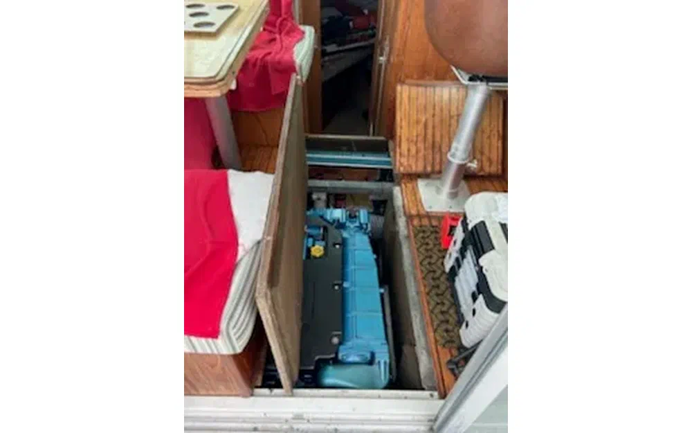 slider 5 Jeanneau Merry Fisher 800 Fly