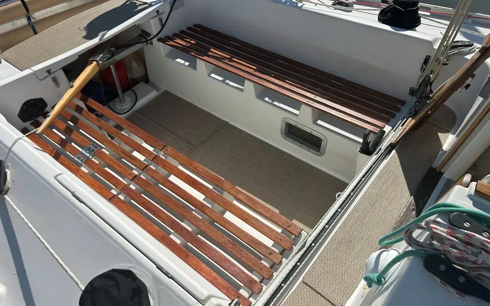 slider 10 Beneteau First 30 E