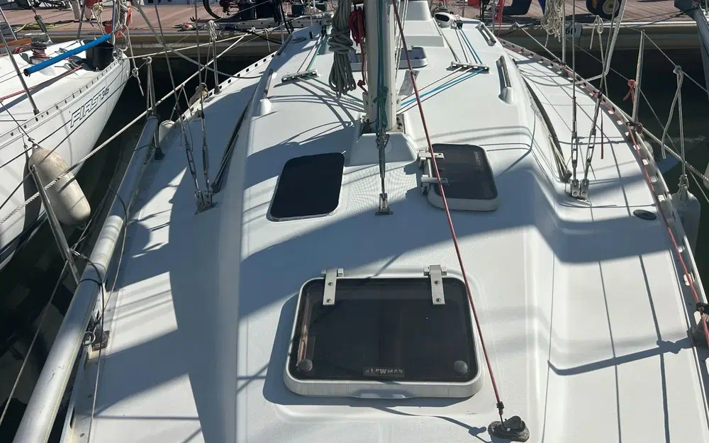 slider 13 Beneteau First 30 E