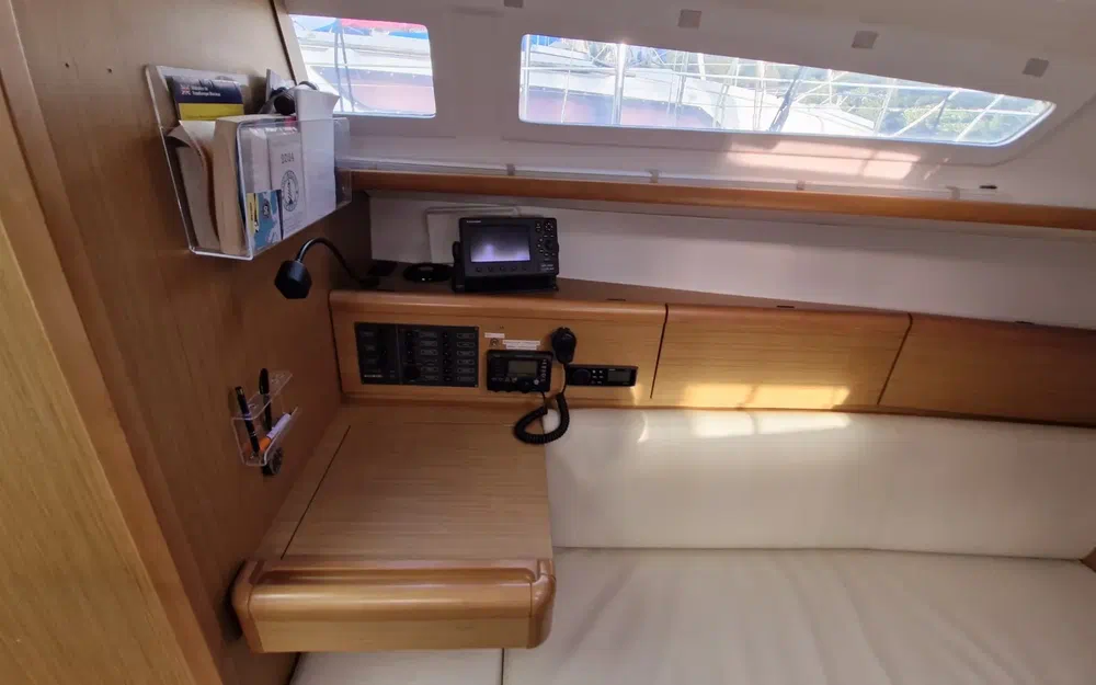 slider 20 Jeanneau Sun Odyssey 30 i