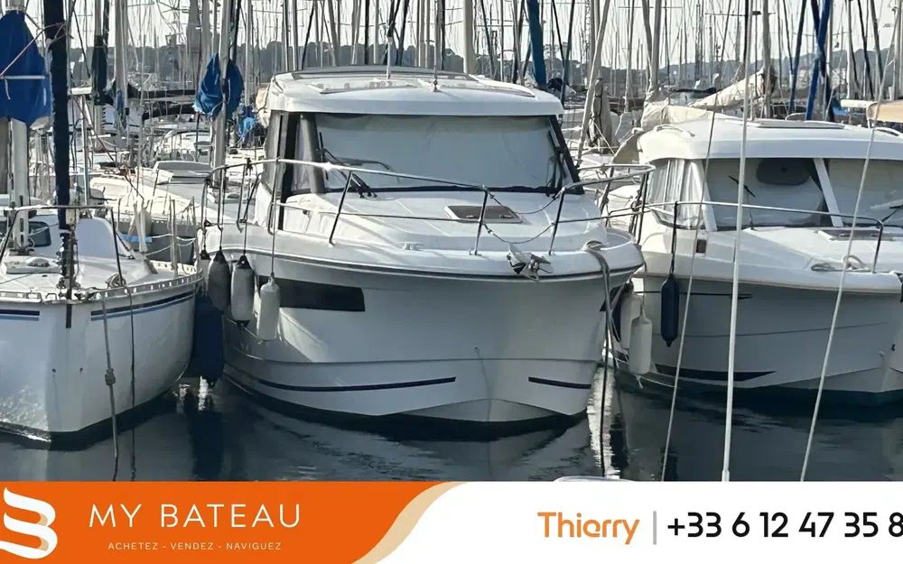 slider 0 Jeanneau Merry Fisher 855