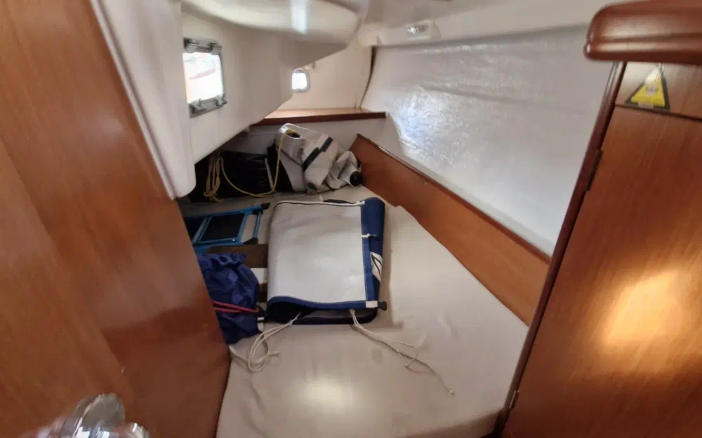 slider 11 Beneteau Oceanis 323 Clipper