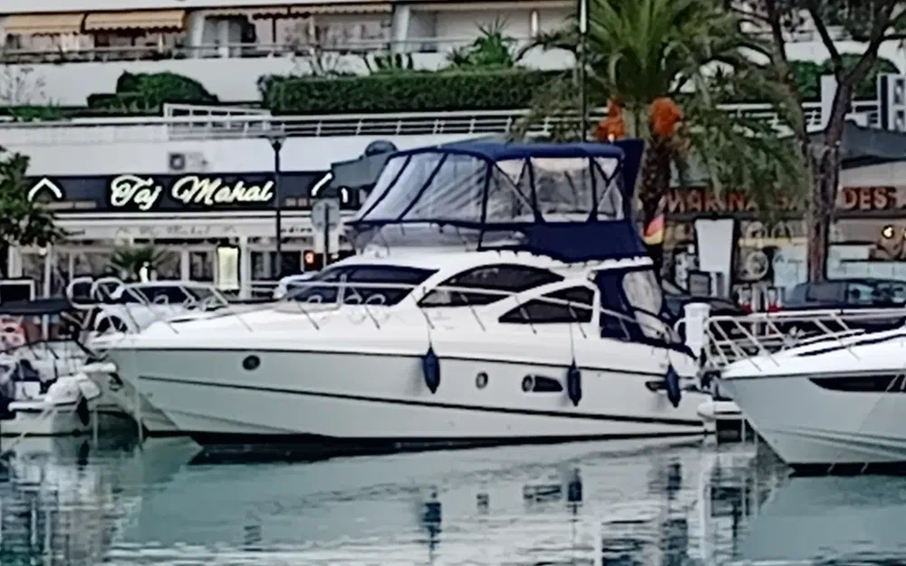 slider 0 Cranchi Atlantique 43 Fly