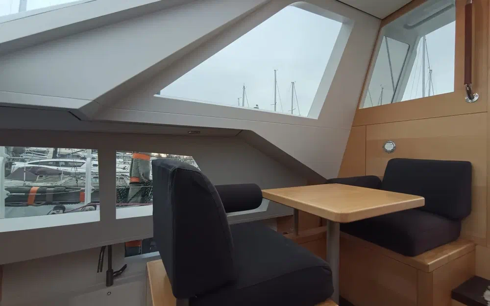 slider 10 Normandie Yacht Service DG 52