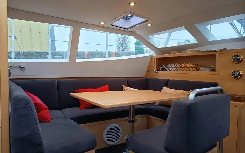 slider 12 Normandie Yacht Service DG 52