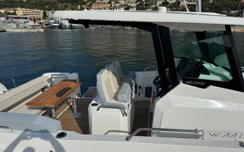 slider 1 Jeanneau Cap Camarat 9.0 CC