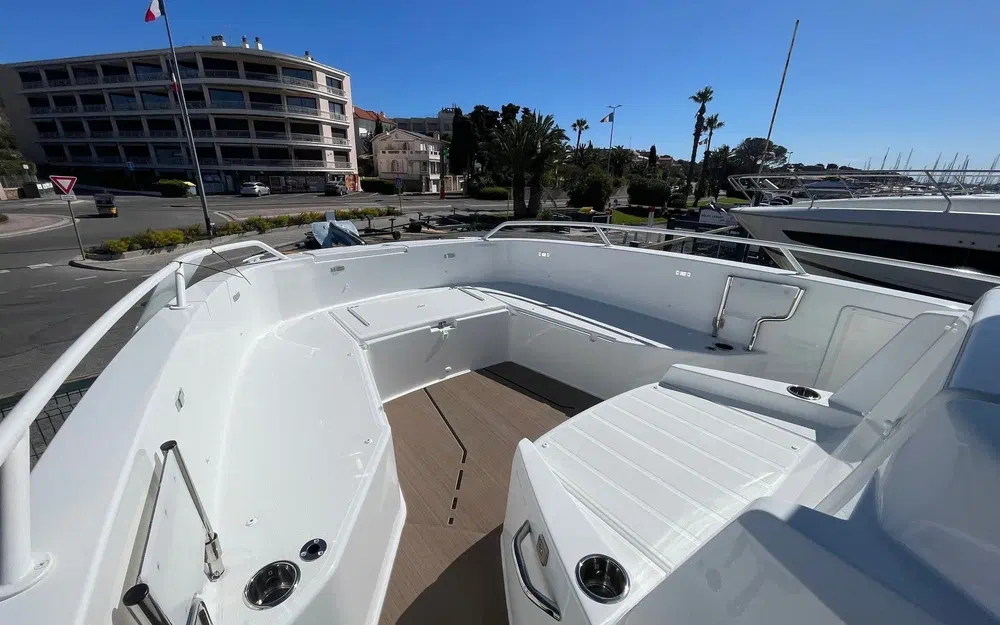 slider 8 Jeanneau Cap Camarat 9.0 CC