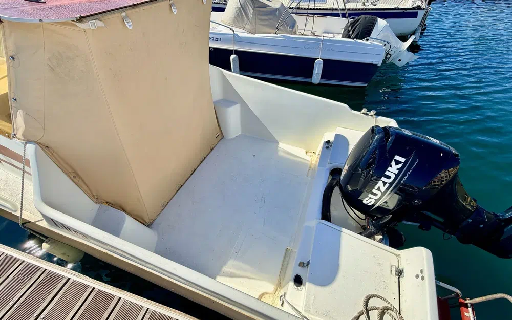 slider 4 Ultramar Ultra 535