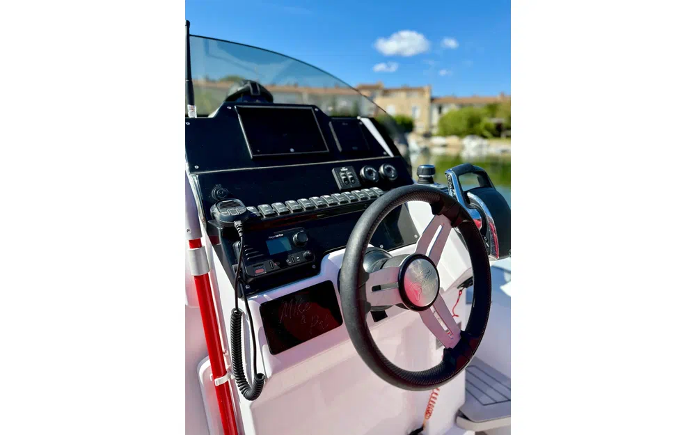 slider 15 MV Marine Mito 31