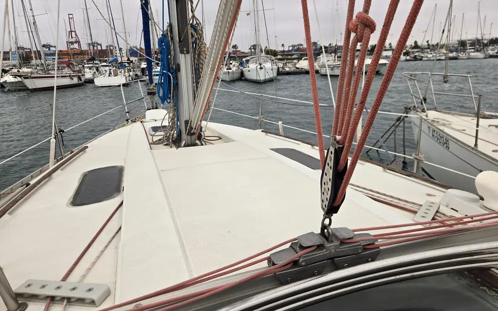 slider 9 Beneteau Oceanis 351