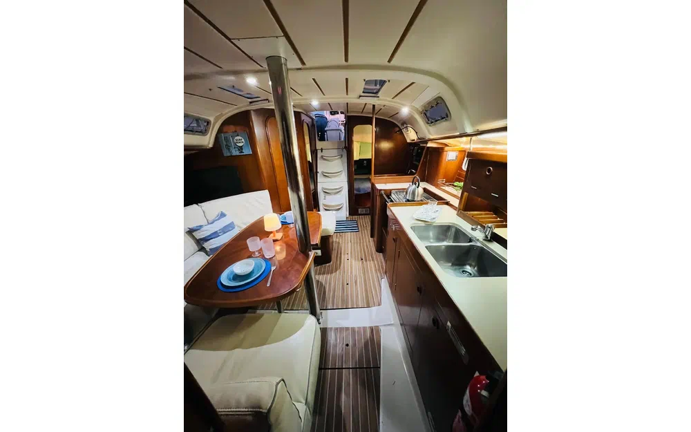 slider 34 Beneteau Oceanis 351