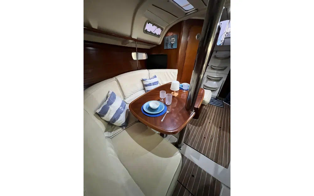 slider 35 Beneteau Oceanis 351