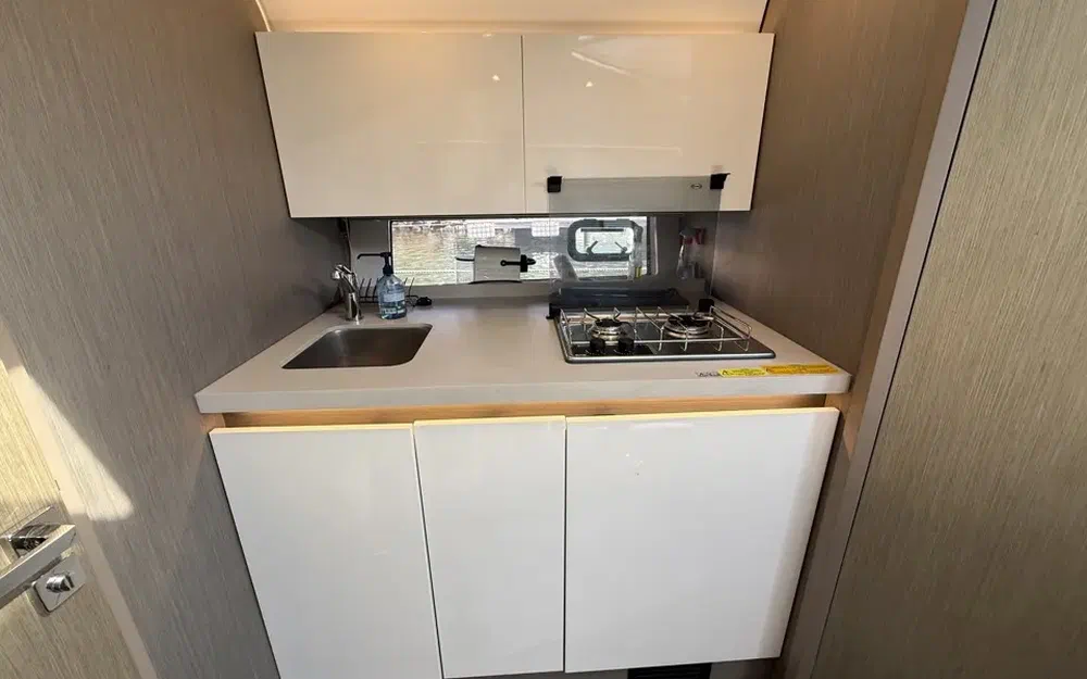 slider 11 Beneteau Gran Turismo 41