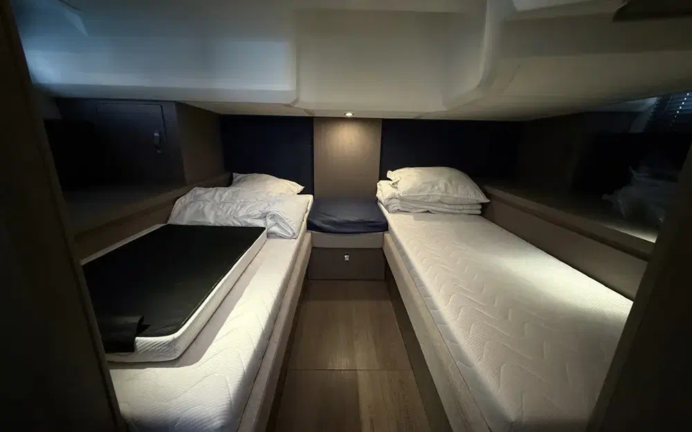 slider 13 Beneteau Gran Turismo 41