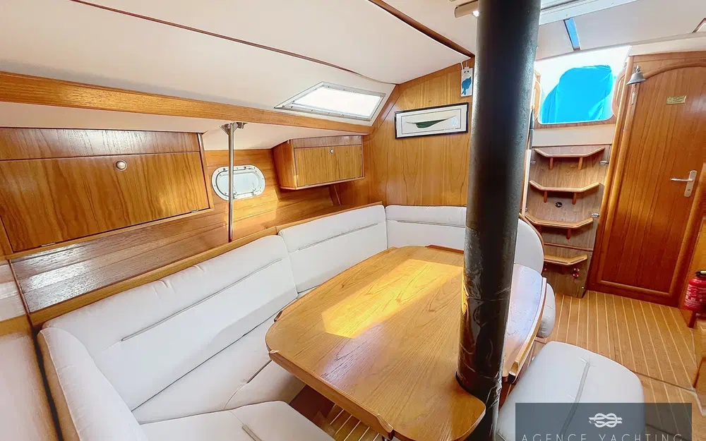 slider 10 Jeanneau Sun Odyssey 33