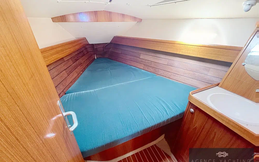 slider 11 Jeanneau Sun Odyssey 33