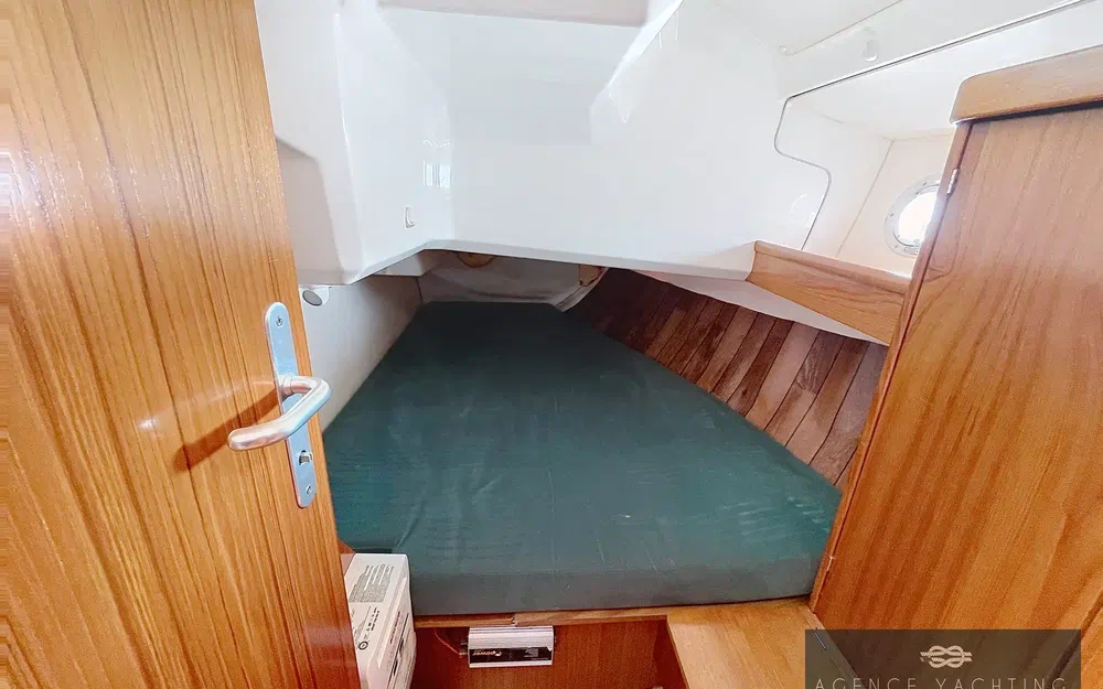 slider 15 Jeanneau Sun Odyssey 33