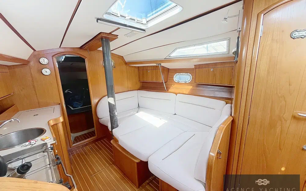 slider 6 Jeanneau Sun Odyssey 33