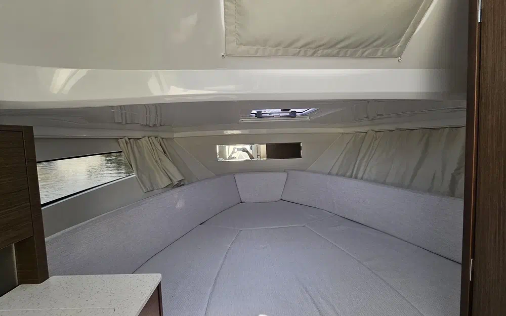 slider 1 Jeanneau Cap Camarat 9.0 WA