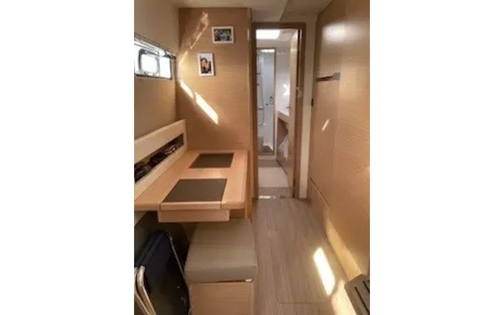 slider 4 Nautitech 40