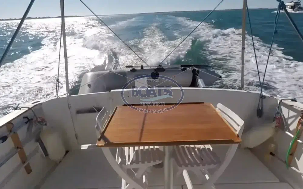 slider 2 Beneteau Antares Serie 9