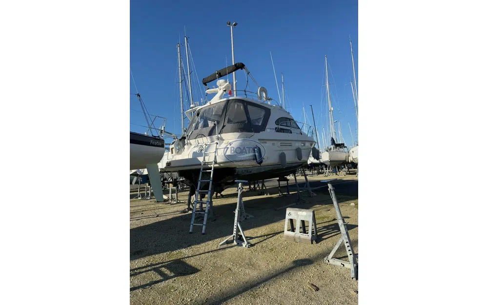 slider 10 Sealine Statesman 360