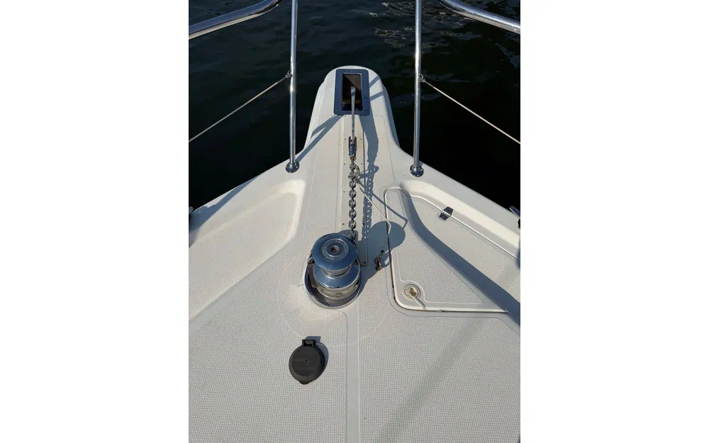 slider 1 Riviera 33 Fly