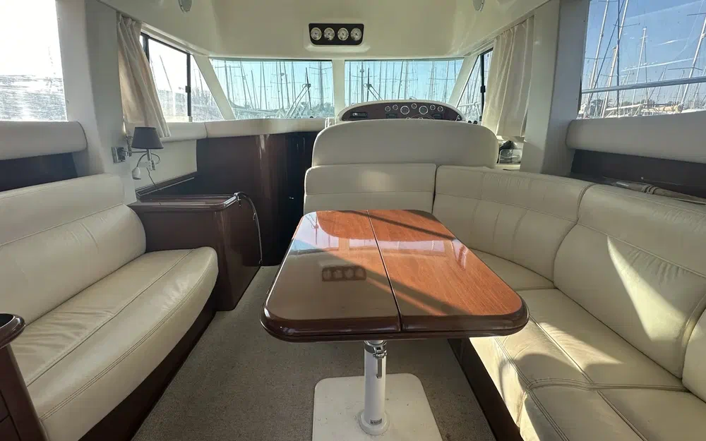 slider 7 Jeanneau Prestige 36